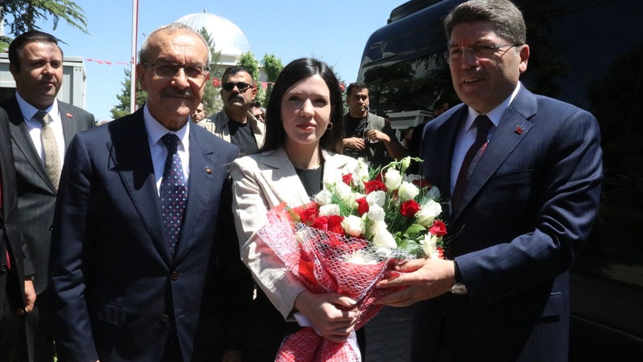 Adalet Bakanı Tunç Malatya'da Kamuoyuna Açıklamalarda Bulundu