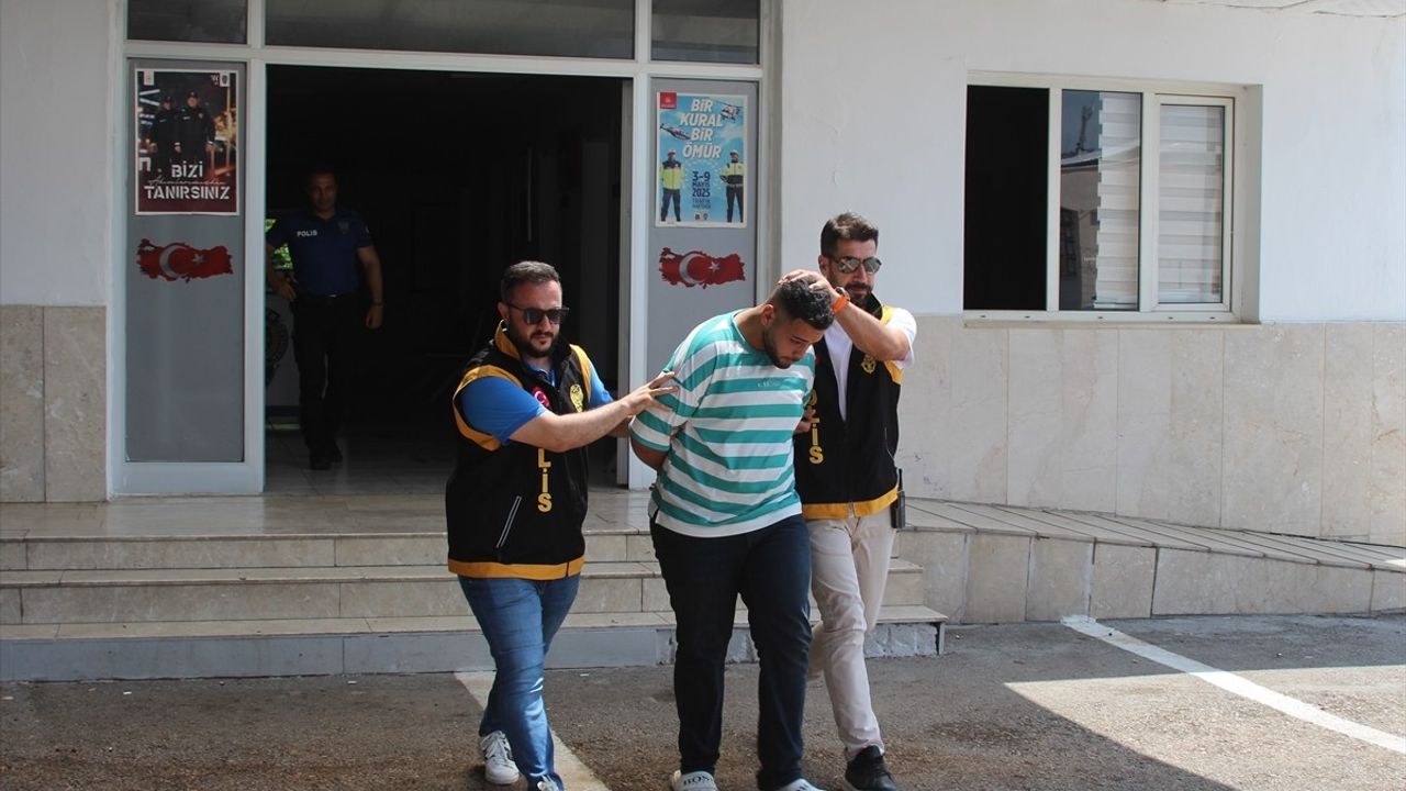 Adana'da 7 Araçta Zarar Veren Şüpheli Yakalandı