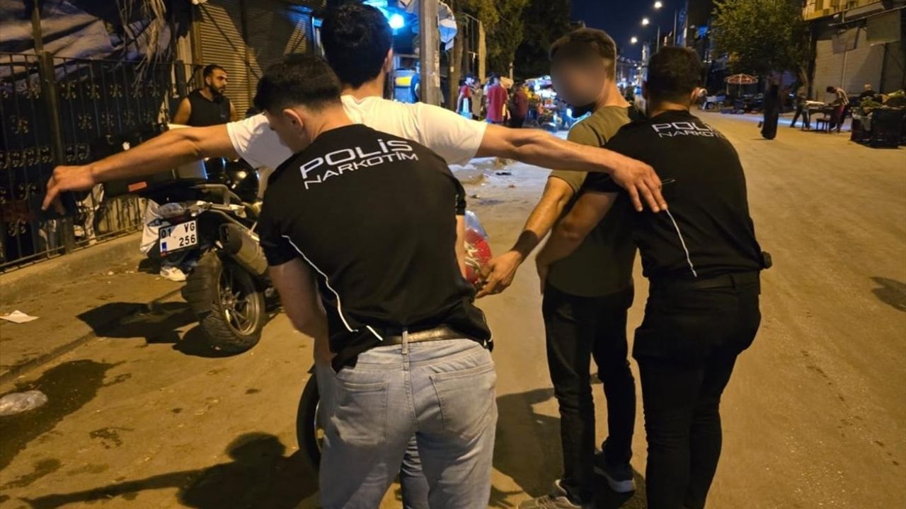 Adana'da Narkotik Operasyonu: 63 Gözaltı