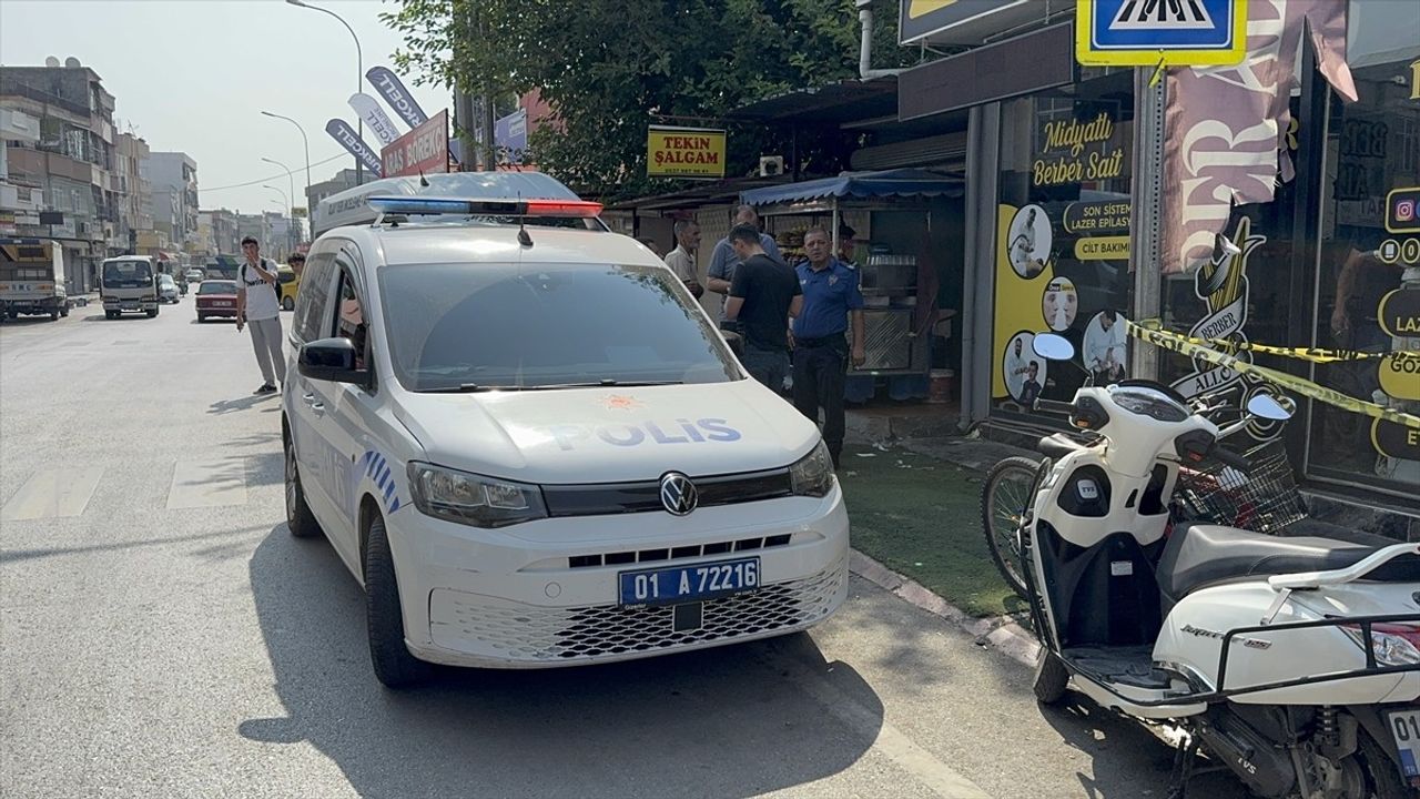 Adana'da Oğlu Tarafından Bıçaklanan Kadın Hayatını Kaybetti