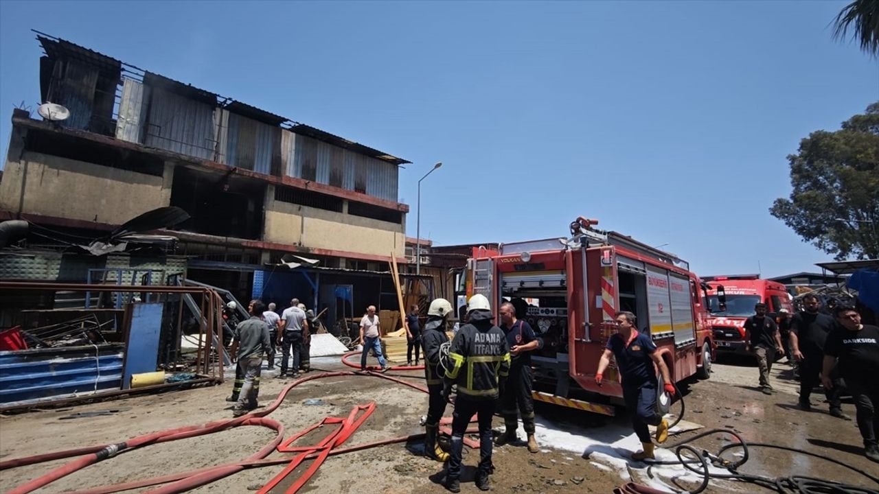 Adana'da Patlayıcı Yangın Olayı