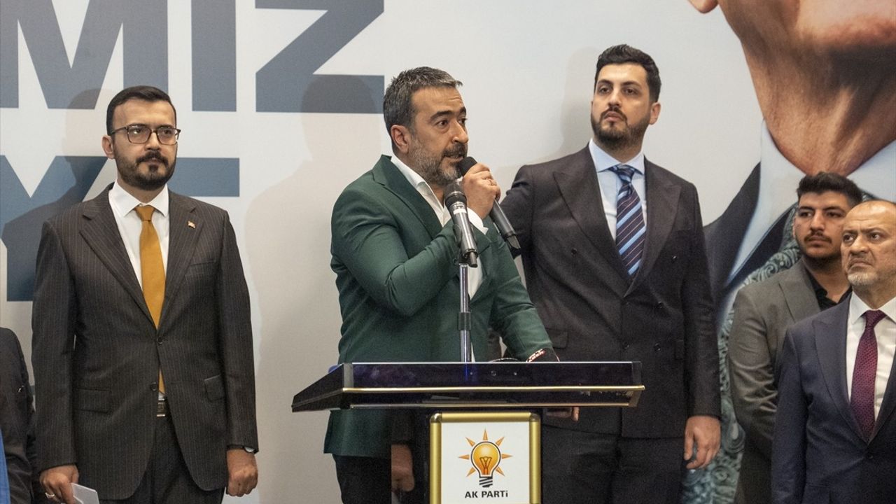 AK Parti Geleneksel Bayramlaşma Programı Düzenledi