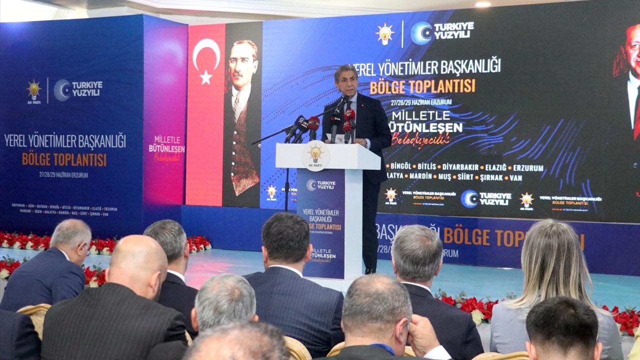 AK Parti'nin Yerel Yönetim Vizyonu Erzurum'da Tartışıldı