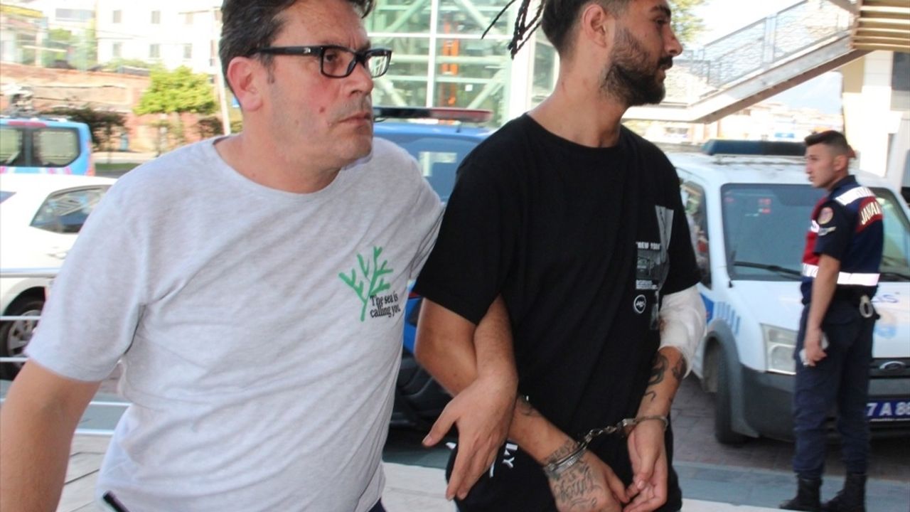 Alanya'da Tartışma Kanlı Bitti: Bir Kişi Öldürüldü
