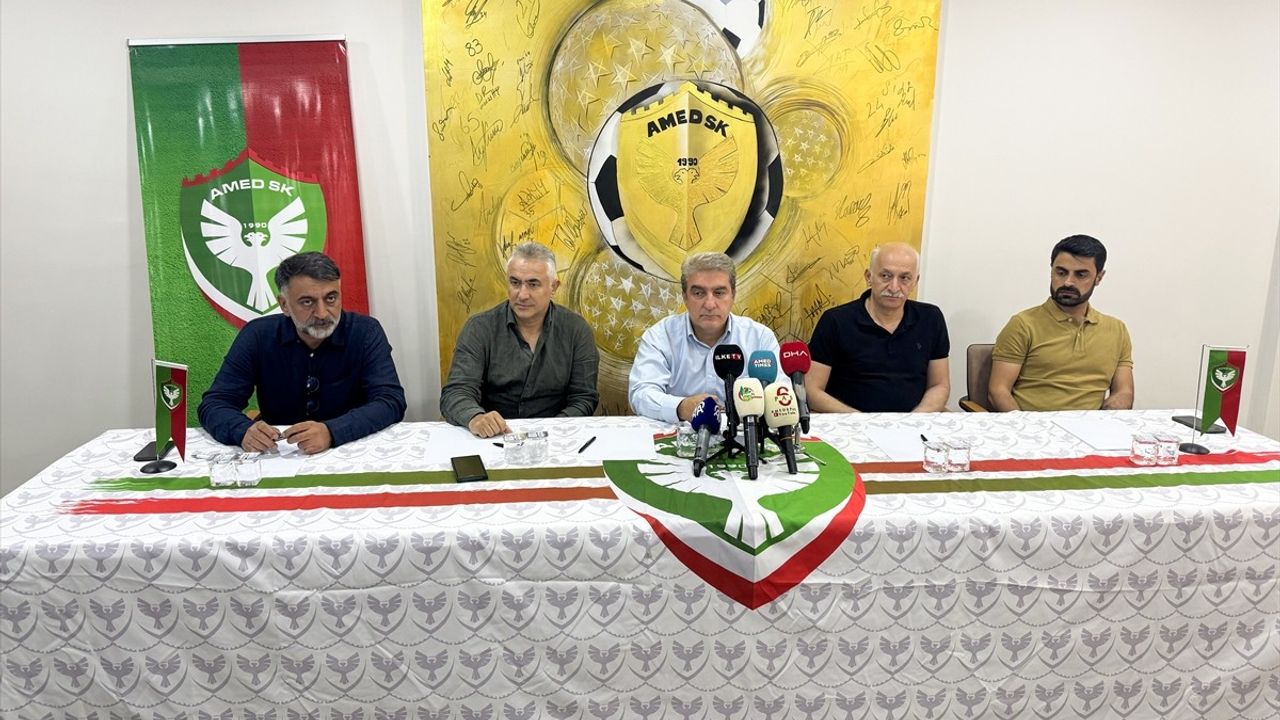 Amed Sportif Faaliyetler'in Yeni Teknik Direktörü Mehmet Altıparmak