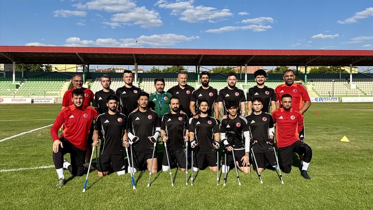 Ampute Milli Futbol Takımı Kırşehir'de Kamp Yapıyor