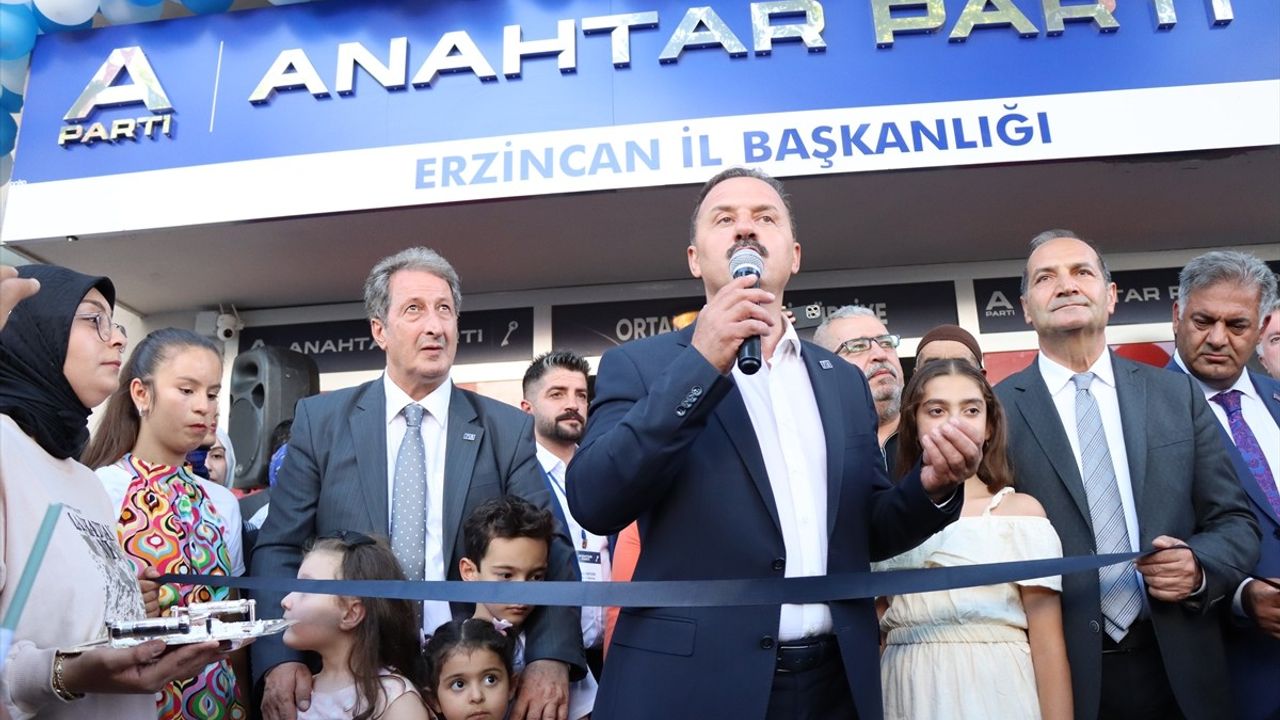 Anahtar Parti Genel Başkanı Ağıralioğlu, Erzincan'da Temaslarda Bulundu