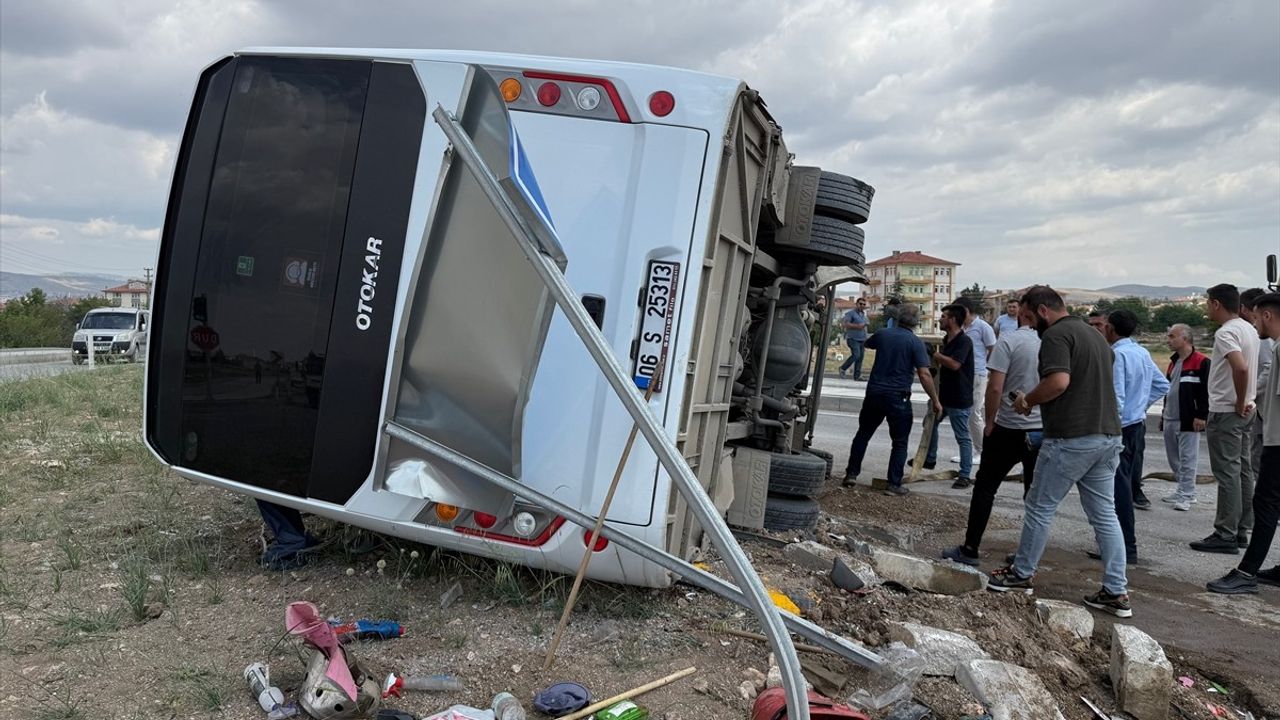 Ankara'da Trafik Kazası: 3 Yaralı