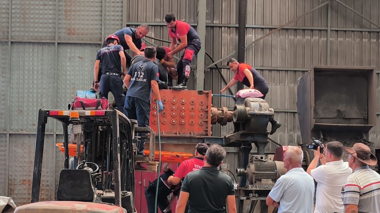 Antalya'da Geri Dönüşüm Tesisi Kazası