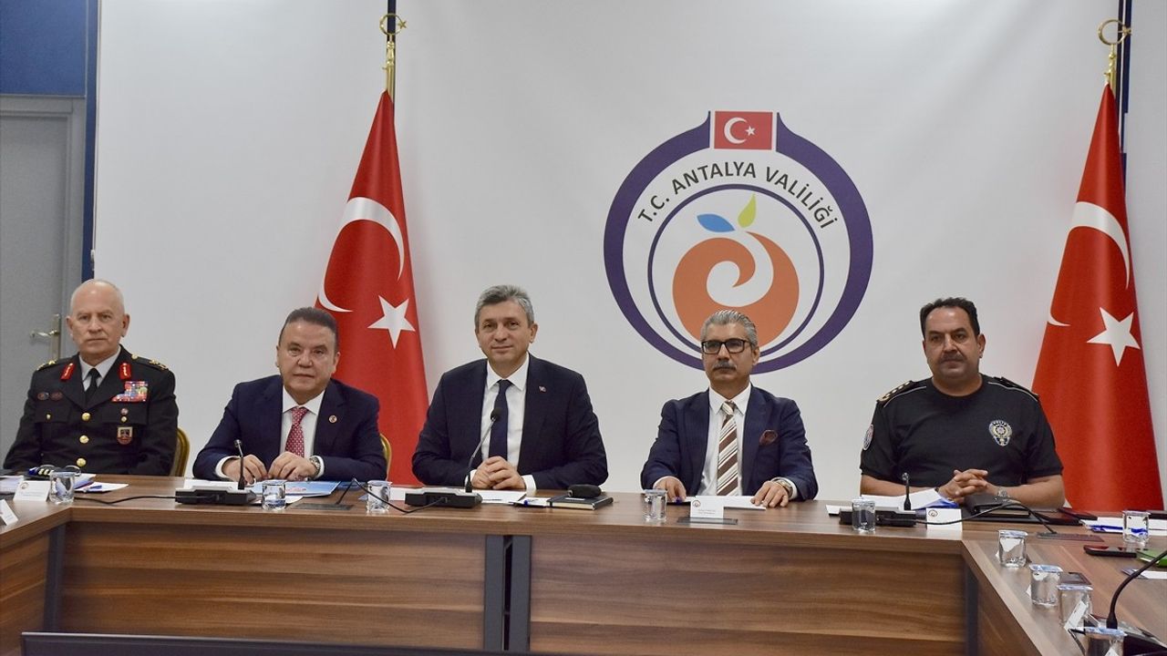 Antalya'da Turizm Güvenliği Toplantısı Gerçekleştirildi