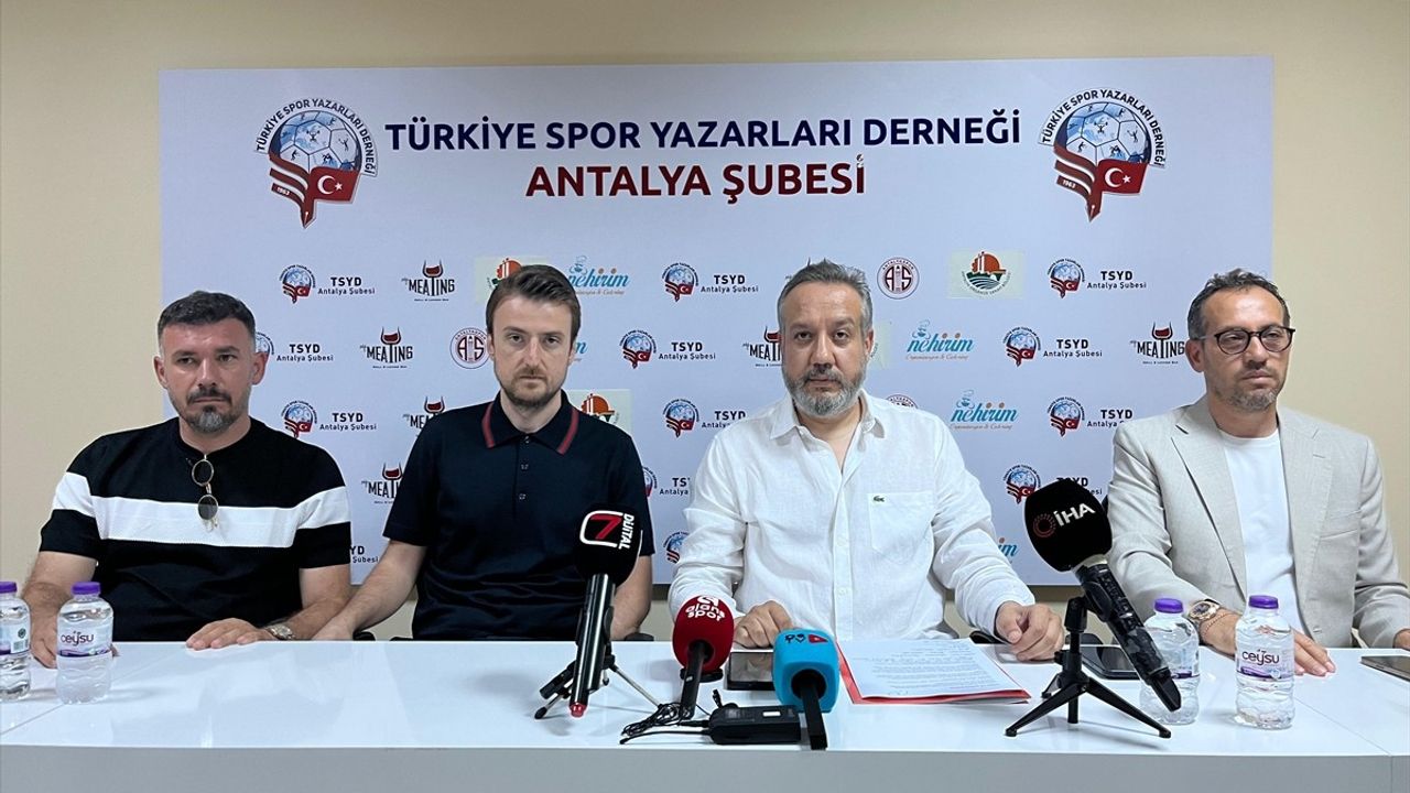 Antalyaspor Başkanı Sinan Boztepe Görevini Bırakma Kararını Açıkladı