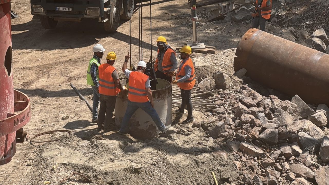 Asi Nehri'nde Islah Çalışmaları Başladı