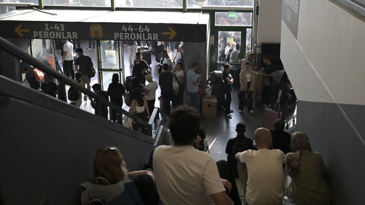 AŞTİ'de Kurban Bayramı Yoğunluğu Artıyor