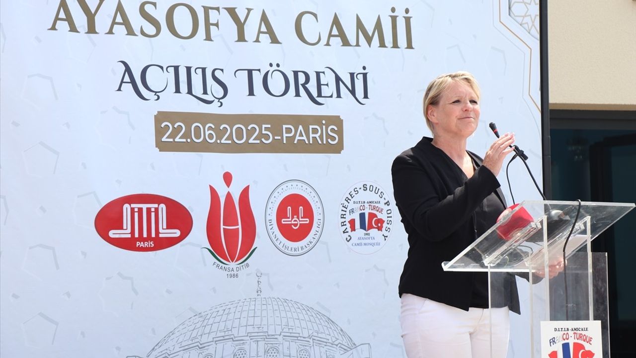Ayasofya Camii'nin Fransa'daki Açılışında Diyanet İşleri Başkanı Erbaş'tan Anlamlı Mesajlar