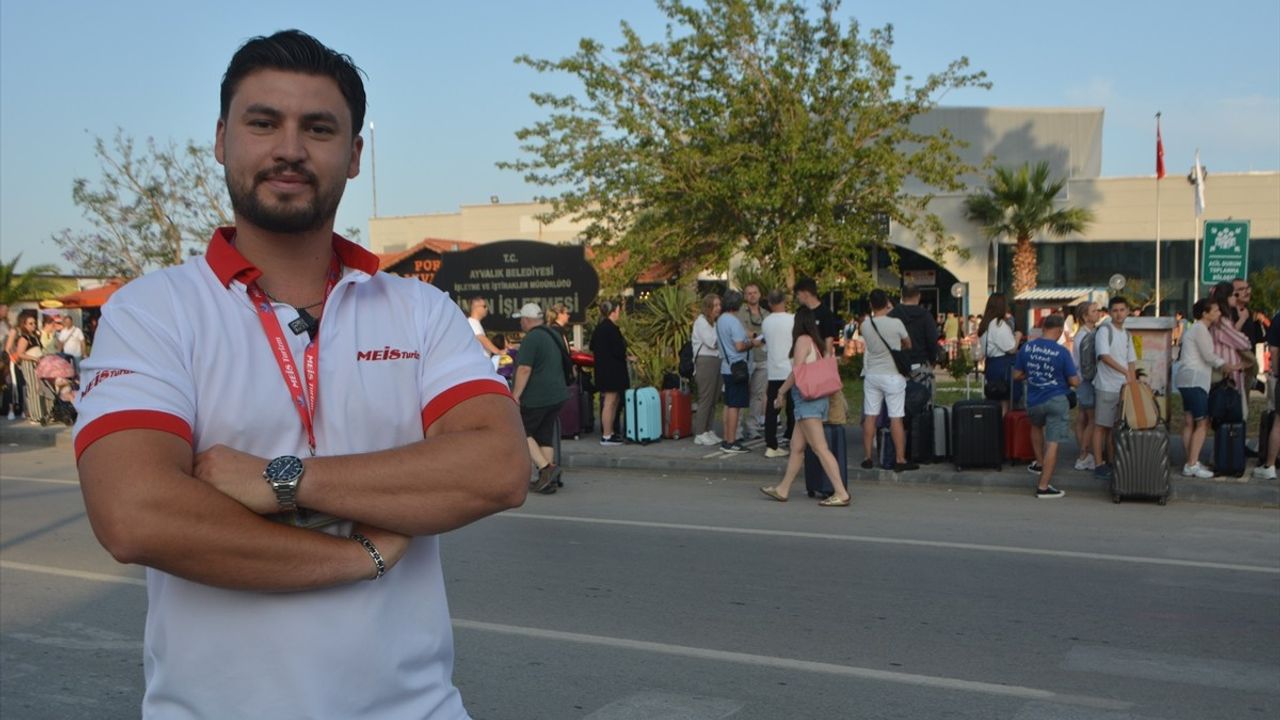 Ayvalık'tan Midilli Adası'na Geçişlerde Yoğunluk