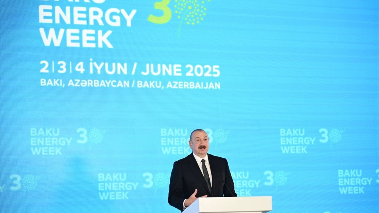 Azerbaycan 2030'da Doğal Gaz İhracatını Artıracak
