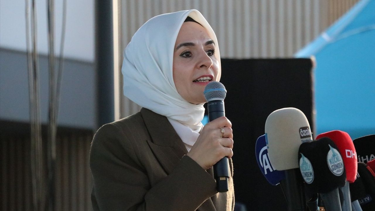 Bakan Göktaş, Kocaeli'de Gonca Engelsiz Yaşam Merkezi'nin Tanıtımını Yaptı