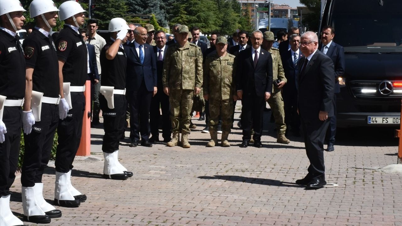 Bakan Güler Malatya'da 2. Ordu Komutanlığını Denetleyecek