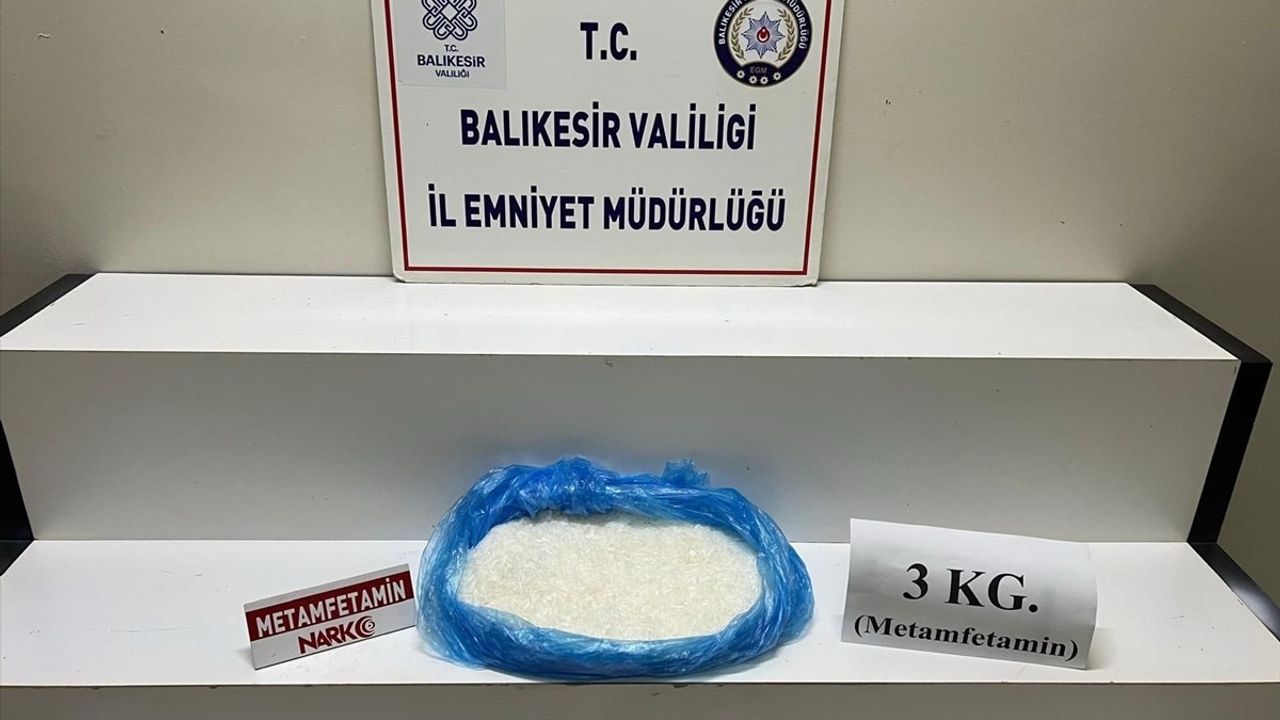 Balıkesir'de Uyuşturucu Operasyonu: 3 Kilogram Ele Geçirildi