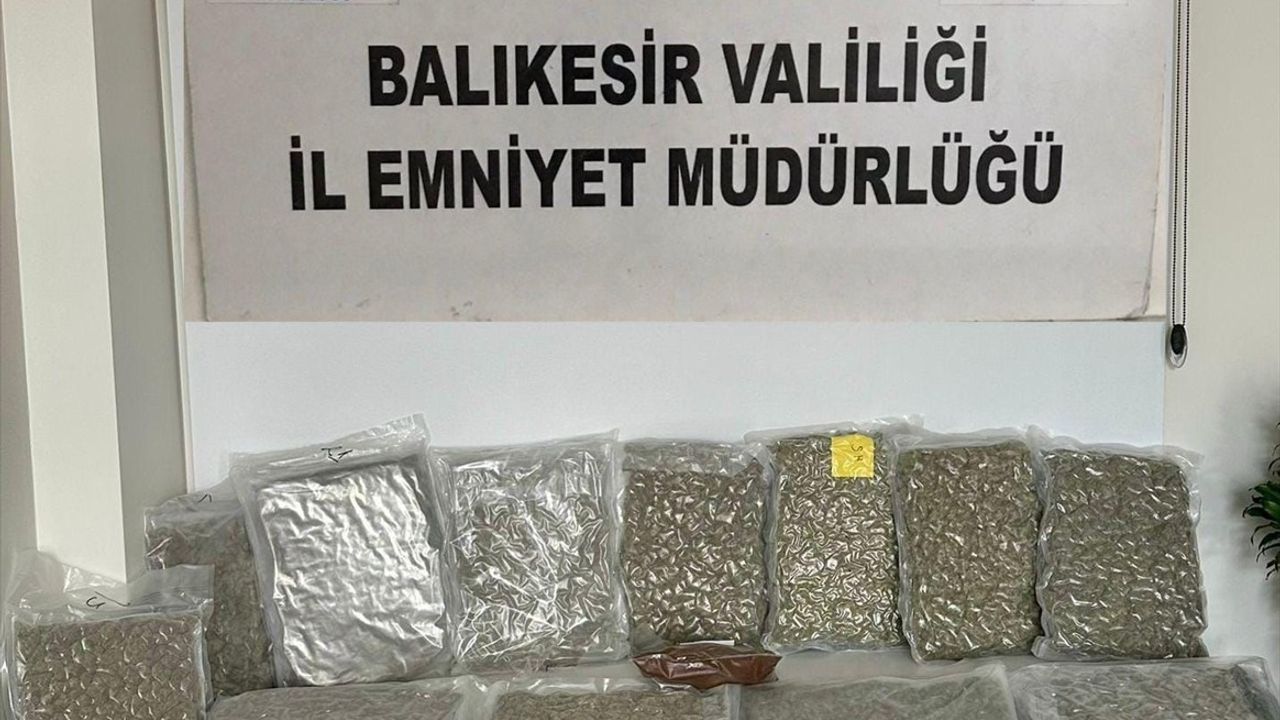 Balıkesir'de Uyuşturucu Operasyonu: 3 Şüpheli Yakalandı