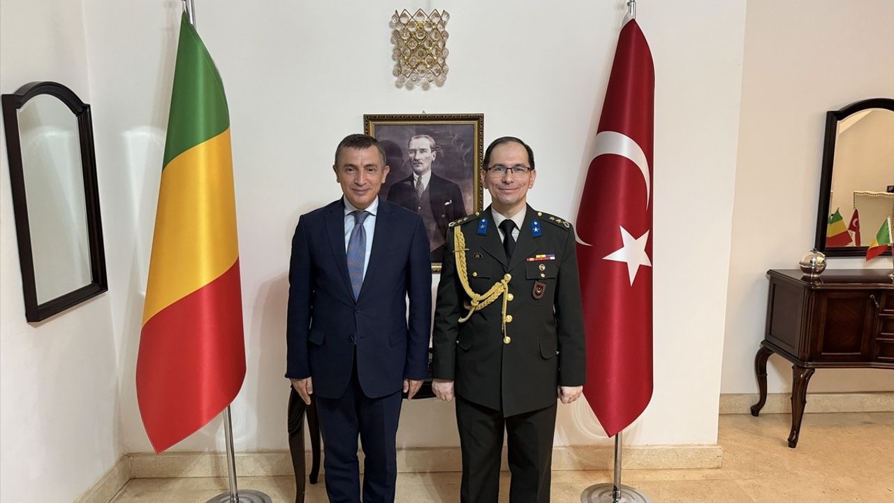 Bamako Büyükelçiliği'nde Bayram Coşkusu