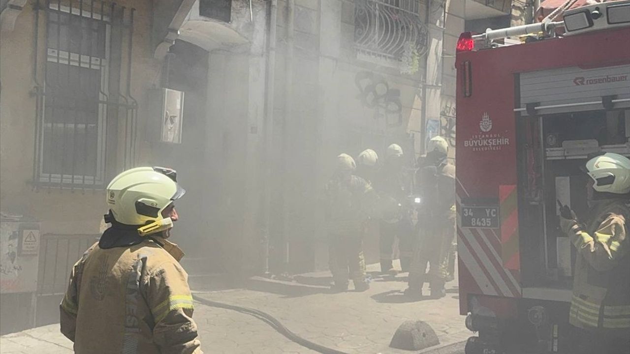 Beyoğlu'nda Yangın Korkusu
