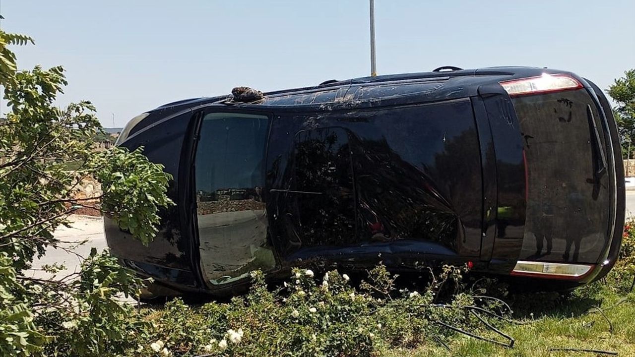 Bilecik'te Karnaval Devrildi: 5 Yaralı