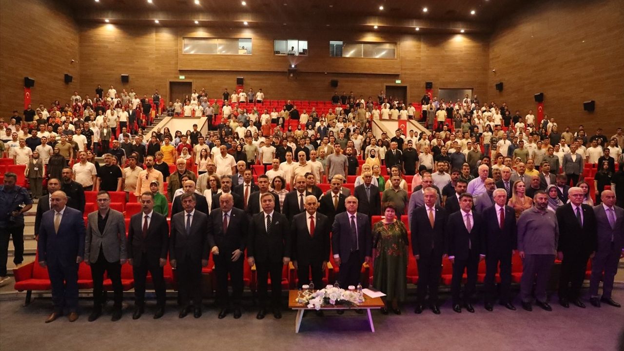 Binali Yıldırım'dan 21. Yüzyıl Mesajı: Türklerin Zamanı Geldi