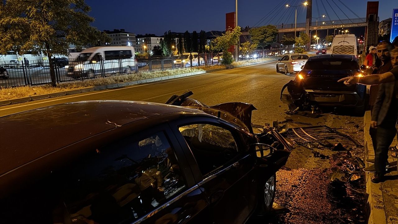 Bingöl'de Feci Trafik Kazası: 5 Yaralı