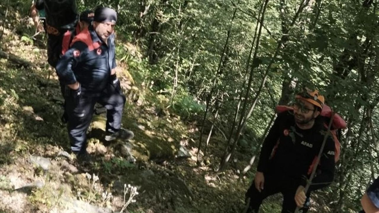 Bursa'da Düşen Kişi Helikopterle Kurtarıldı