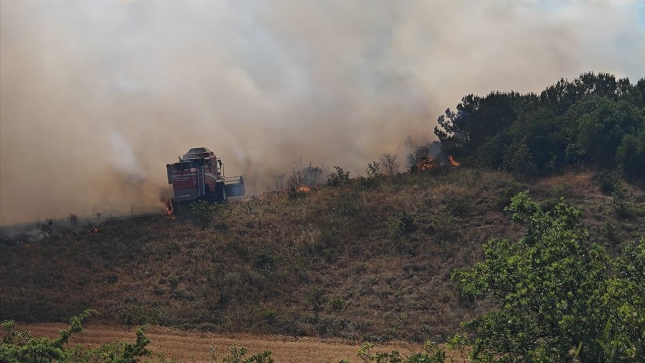 Bursa'da Orman Yangınına Müdahele Devam Ediyor