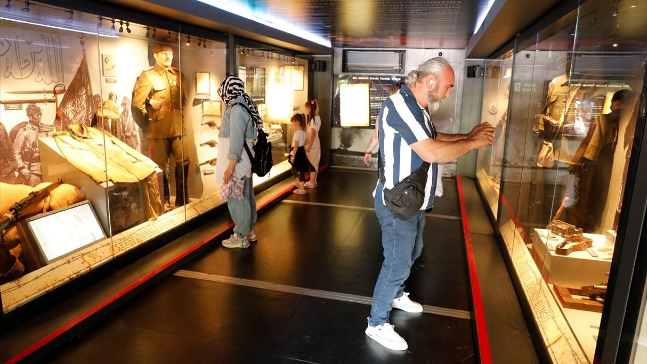 Çanakkale Savaşları Mobil Müzesi Samsun'da Ziyaretçilerini Ağırlıyor