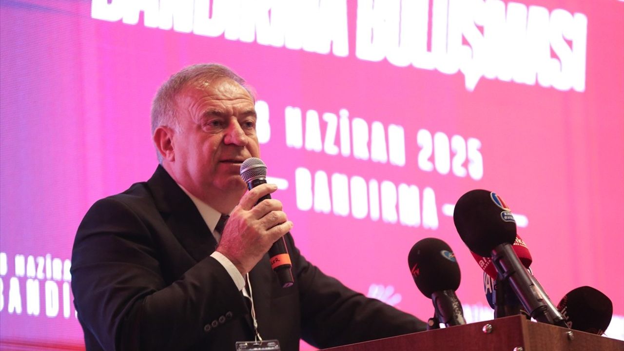 CHP'den Nüfusu 100 Binin Üzerindeki İlçelere Yönelik Toplantı