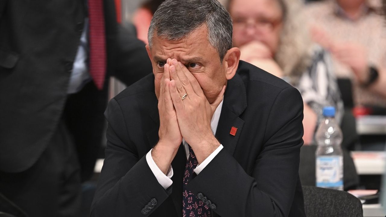 CHP Genel Başkanı Özgür Özel Almanya'da SPD Kongresi'nde