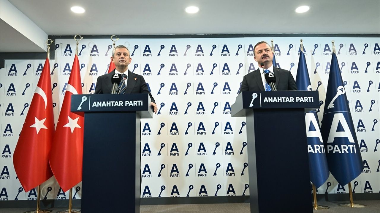 CHP ve Anahtar Parti Liderleri Görüşme Gerçekleştirdi