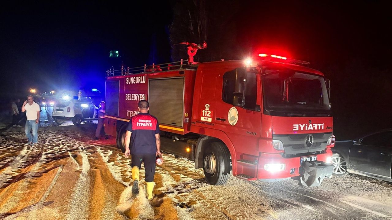 Çorum'da Cip ve Traktör Çarpıştı: 5 Yaralı