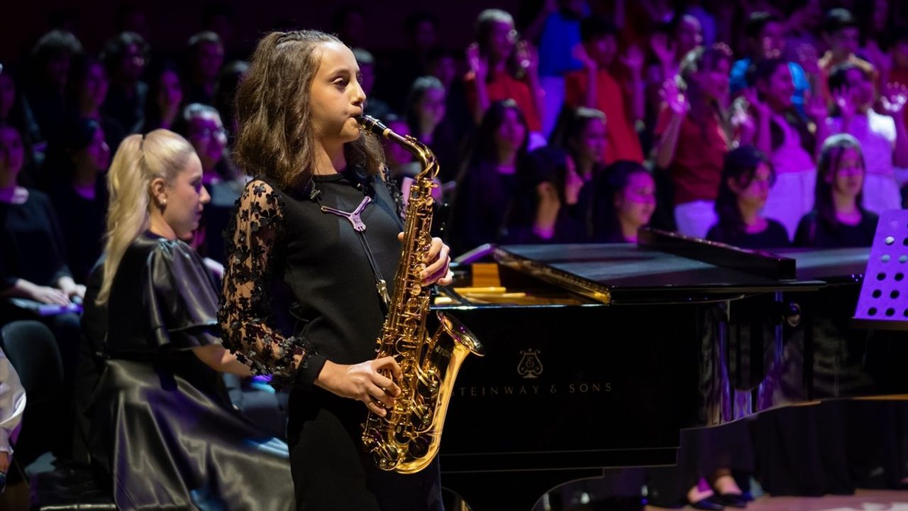 Devlet Çoksesli Koroları Sezon Finali Konserinde Sanatseverler Buluştu