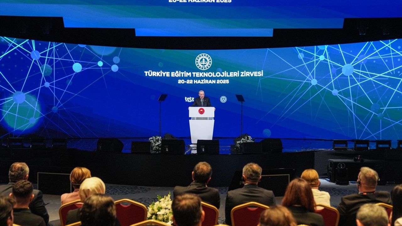 Dijital Zorbalık ve Eğitimde Teknoloji Kullanımı