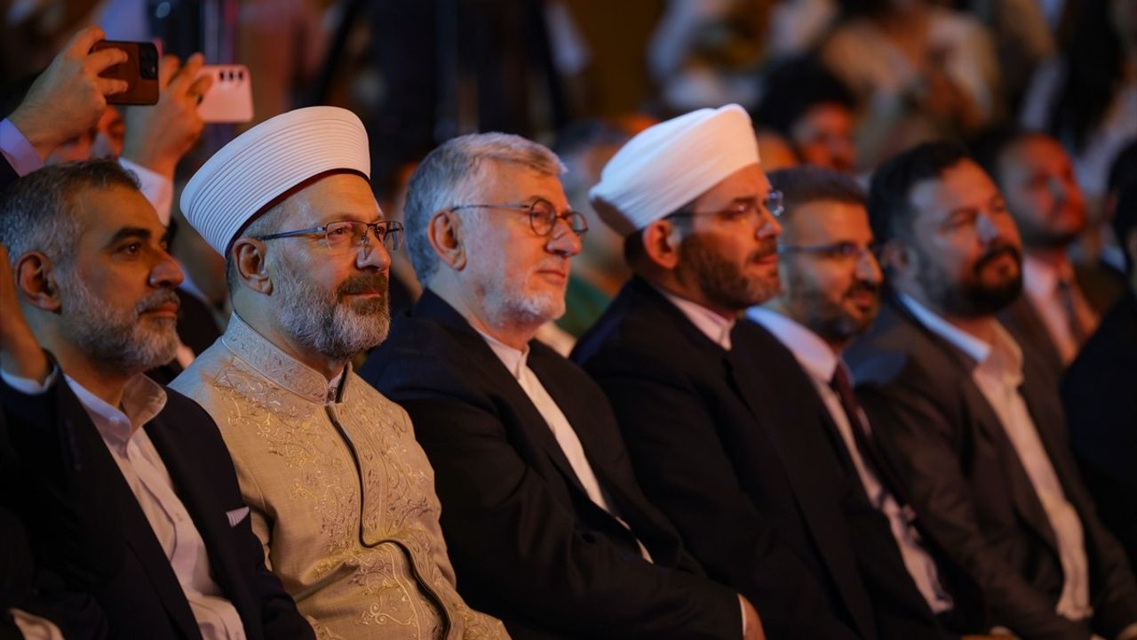 Diyanet İşleri Başkanı Ali Erbaş Arnavutluk'ta Din Eğitimi Üzerine Vurgular Yaptı