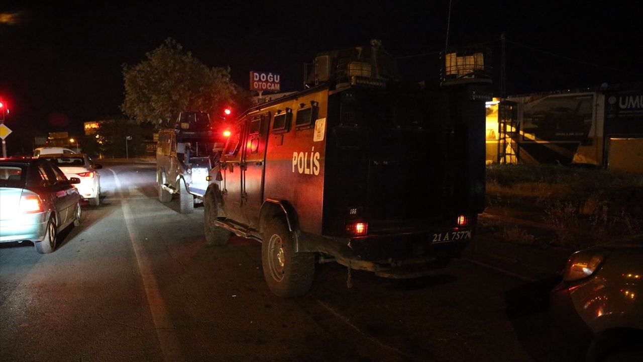 Diyarbakır'da Silahlı Kavga: 3 Yaralı