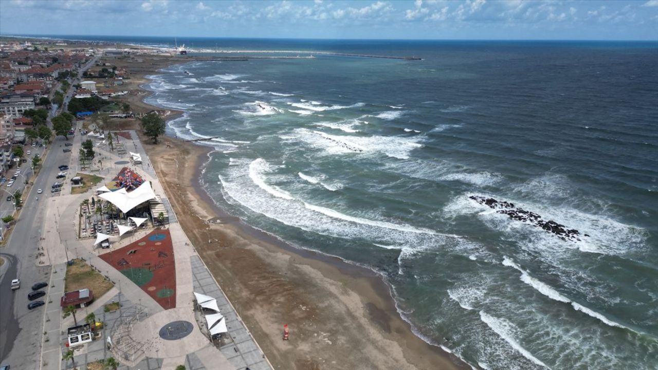 Düzce ve Sakarya'da Denize Giriş Yasağı