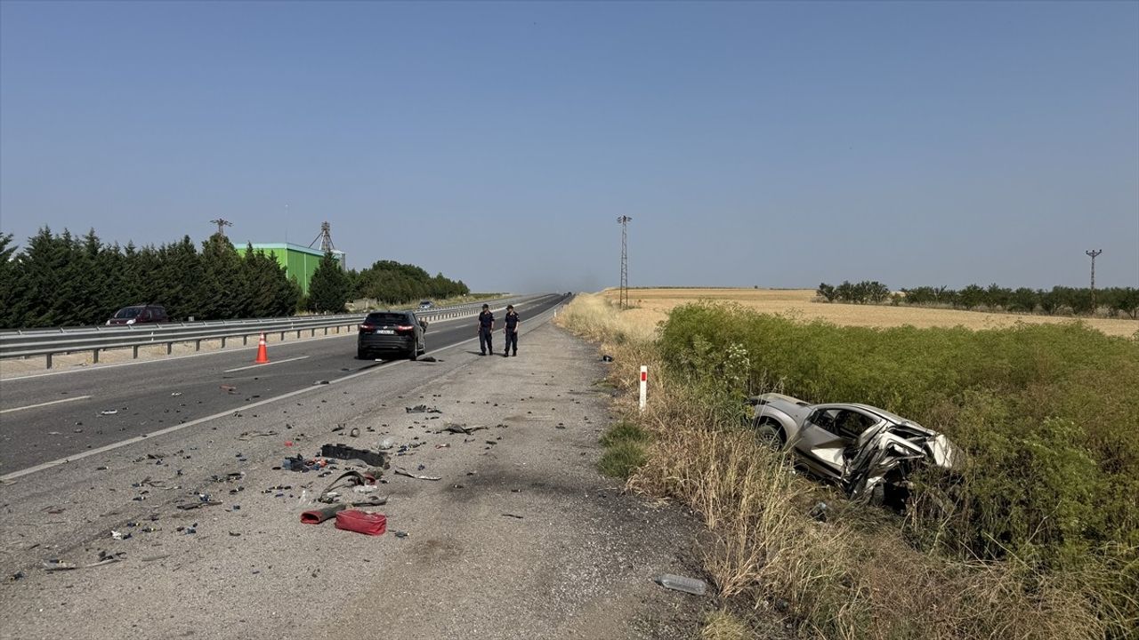 Edirne'de Feci Kaza: 1 Ölü, 1 Yaralı