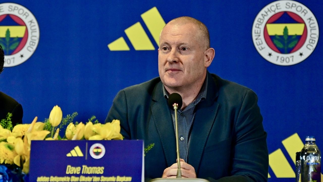 Fenerbahçe ve Adidas Arasında Tarihi Sponsorluk Anlaşması