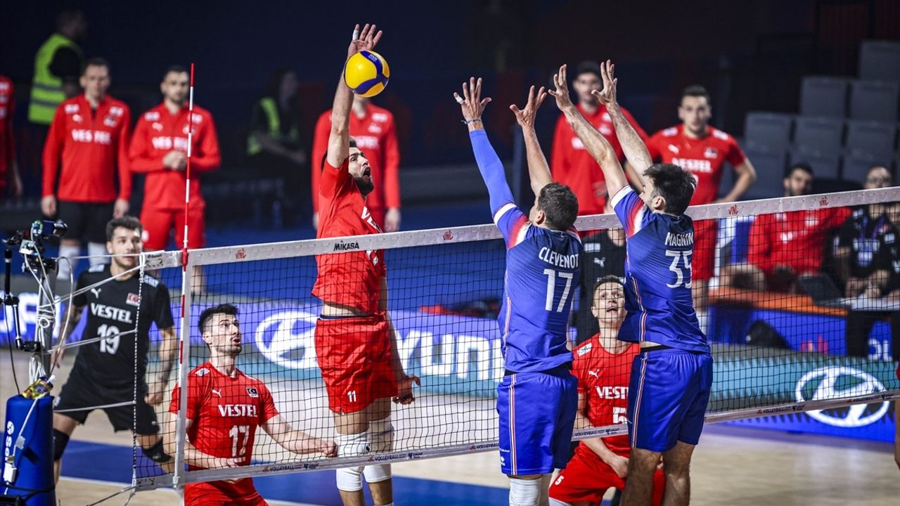 FIVB Milletler Ligi: Türkiye Fransa'ya Yenildi