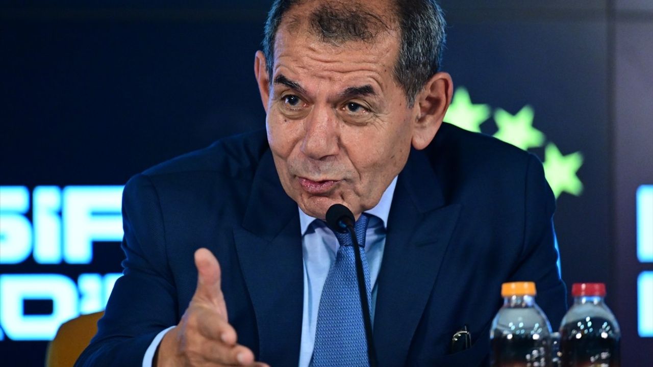 Galatasaray'dan Transfer ve Sponsorluk Açıklamaları