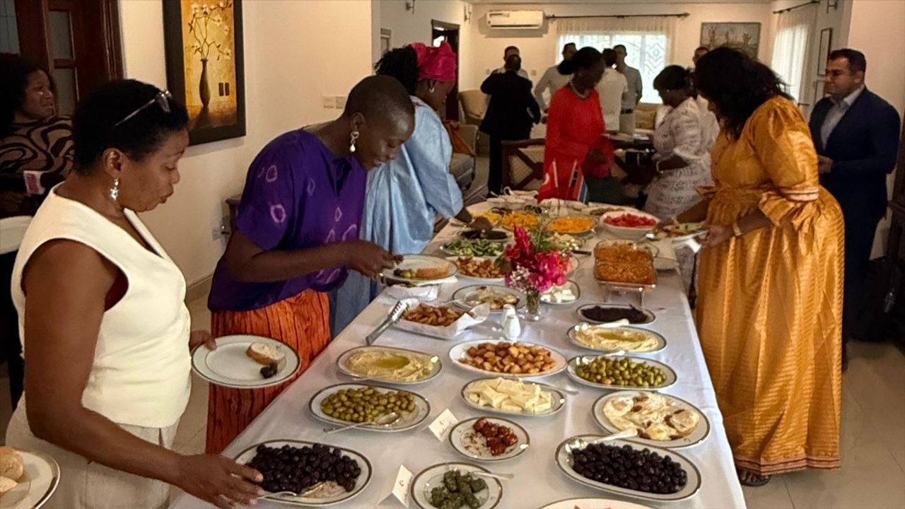 Gambiya'da Dünya Kahvaltı Günü Etkinliği Düzenlendi