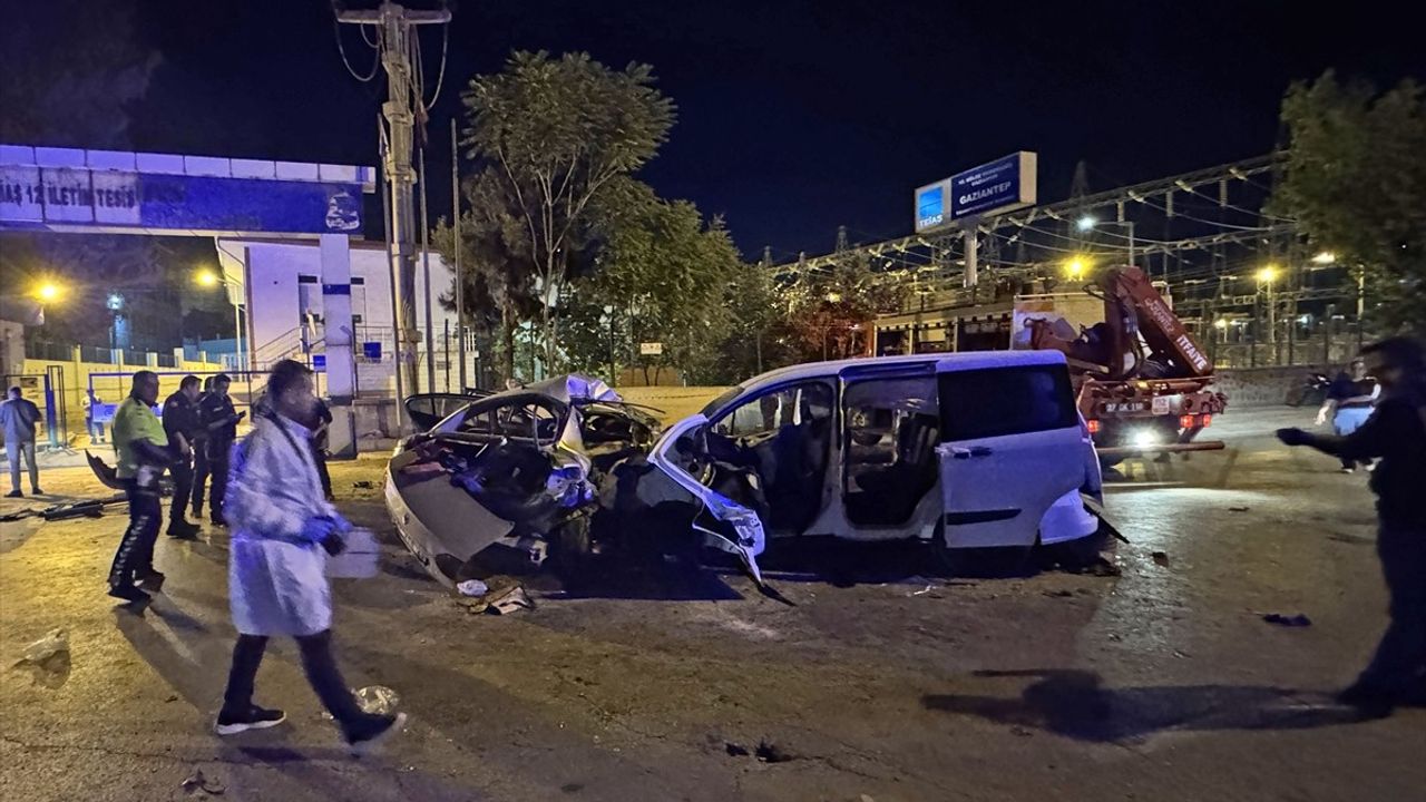 Gaziantep'te Feci Kaza: 5 Ölü, 2 Yaralı