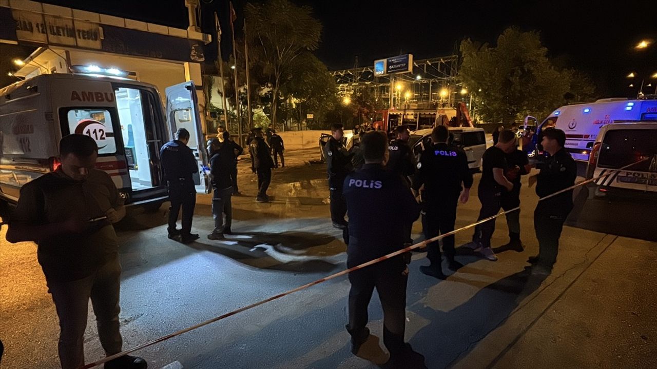 Gaziantep'teki Trafik Kazasında 5 Kişi Hayatını Kaybetti