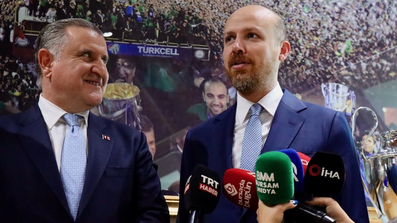 Gençlik ve Spor Bakanı Bak'tan Bursaspor'a Destek Ziyareti