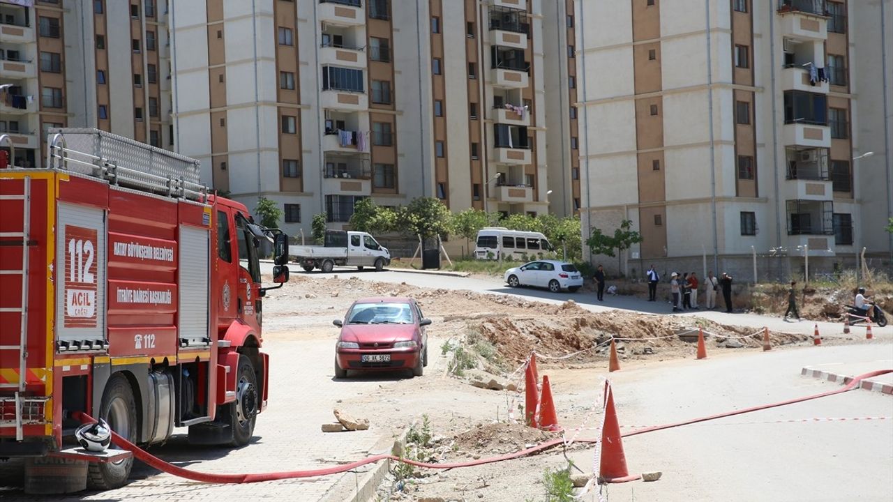 Hatay'da Doğal Gaz Borusu Hasar Gördü